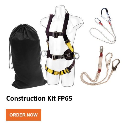 Construction set FP65 on a doll including lanyards, energy absorbers and the associated black nylon bag for storage. An orange button with a link to the article is located at the bottom of the image.