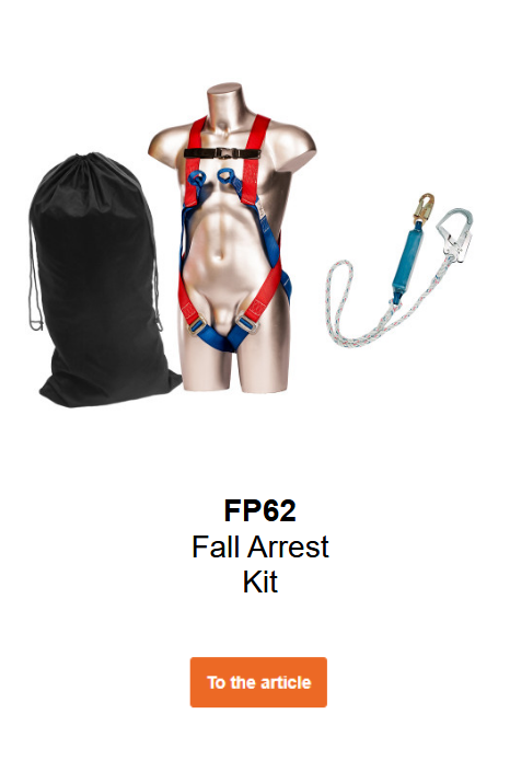 Image of the fall protection set with webbing energy absorber FP62 in red and blue on a mannequin. Next to it are the black drawstring bag and connecting device. Link to product page.